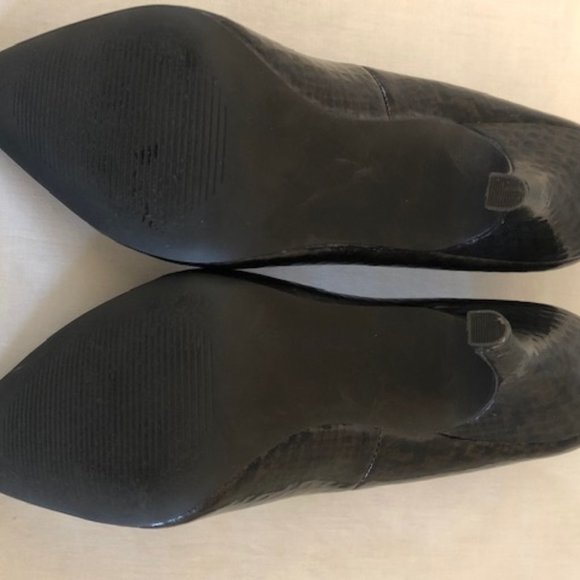 Rampage Nicki Snakeskin Pointed Toe Pumps (7.5) - Picture 5 of 5